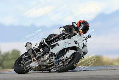 media/Nov-16-2025-Race Pace (Sun) [[8c5fa54630]]/Non Verified Riders (1st 20 Minutes)/7-Turn 9 Entry (210pm)/